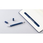 Блокнот с ручкой и вечным карандашом в пенале, с подставкой под смартфон темно-синий