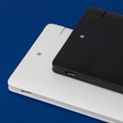 Универсальный аккумулятор Slimus 2.5 (2500 мАч), белый, 9,6х6.2х0,66 см Белый арт. 37165/01