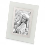 Фоторамки и фотоальбомы